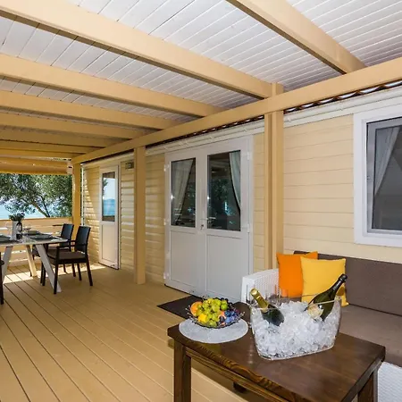 Holiday home Mobile Pecten 04